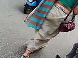 Sri Lankan office lady in Saree