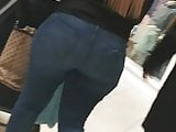 Nice fat latina milf ass!