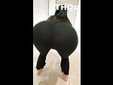 Gostosa com bunda grande ( Big ass pants )